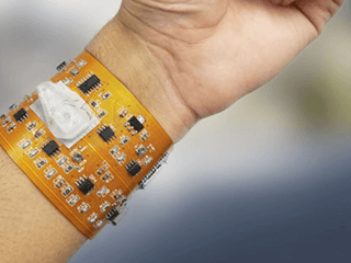 wearable device for counting blood cells